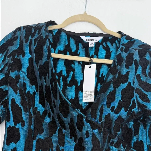 BB Dakota Teal and Black Patterned Blouse - Picture 5 of 6
